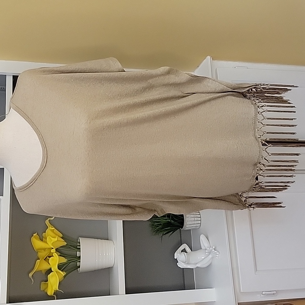 Esperanza Chic Tan Fringe Top Size Large